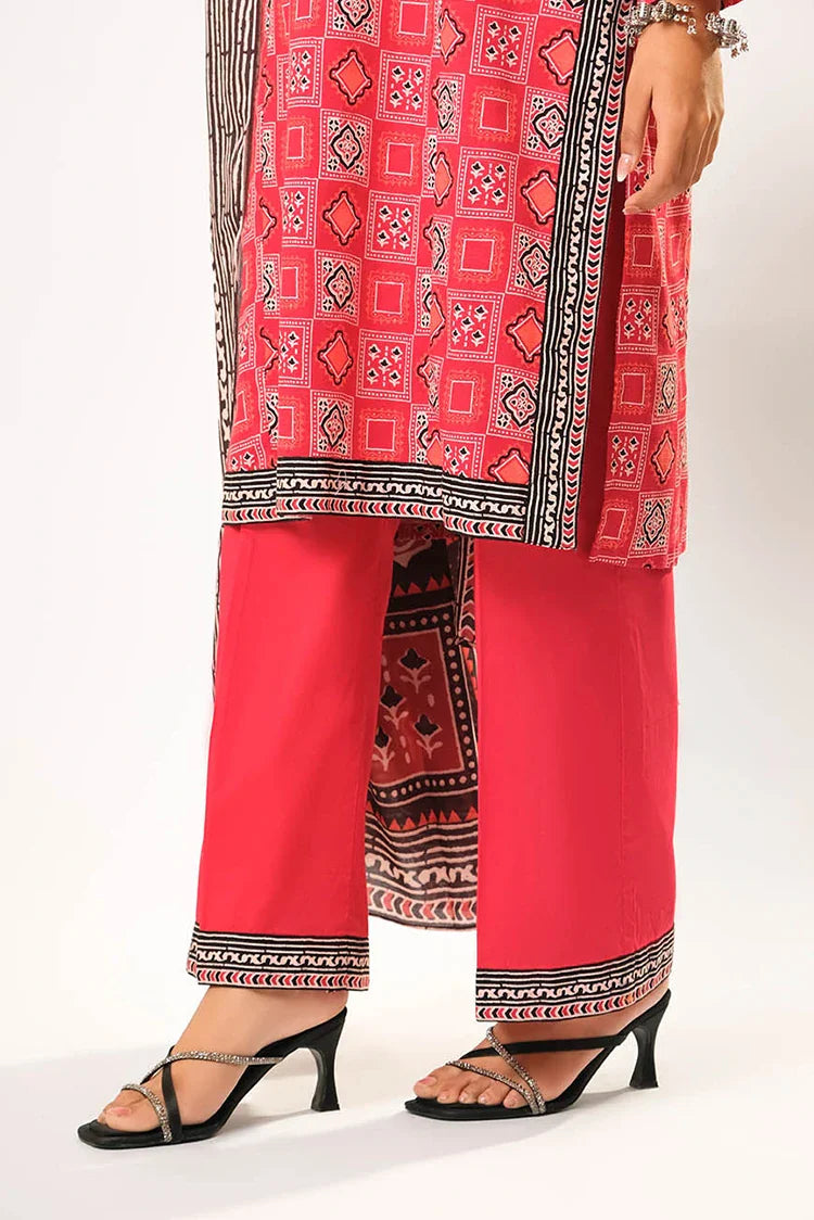 Picture of Women winter clothes | Red & Multicolor | Casual 3 Piece Suit | Cotton Khaddar Printed | LAD-03195 - Available at Raja Sahib