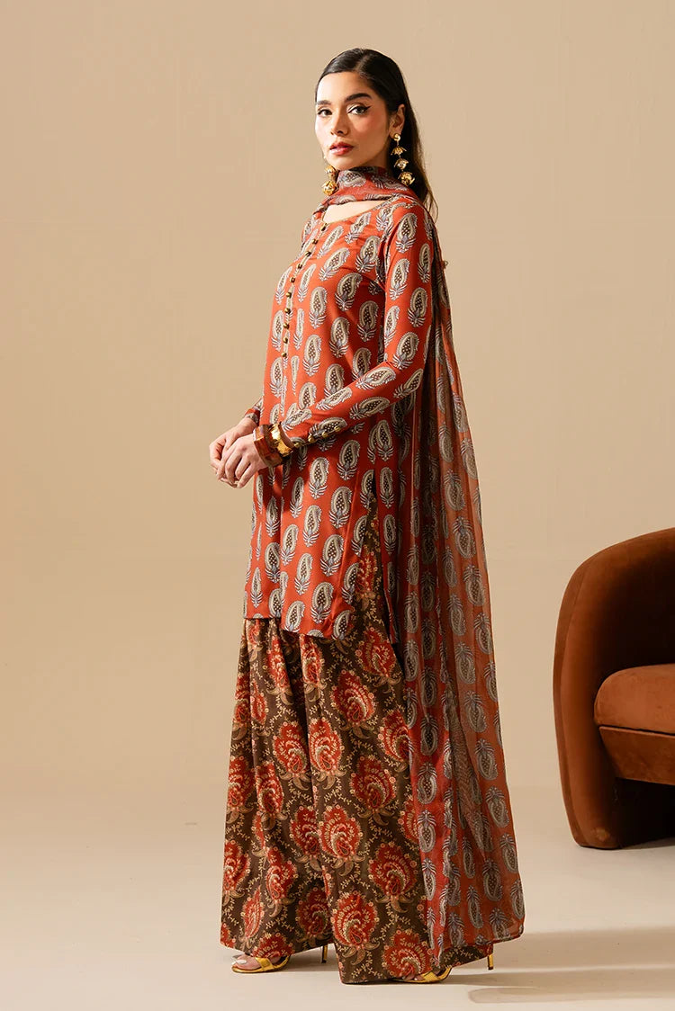 Picture of Maria Osama Khan - Retro Edit - Lara - Available at Raja Sahib