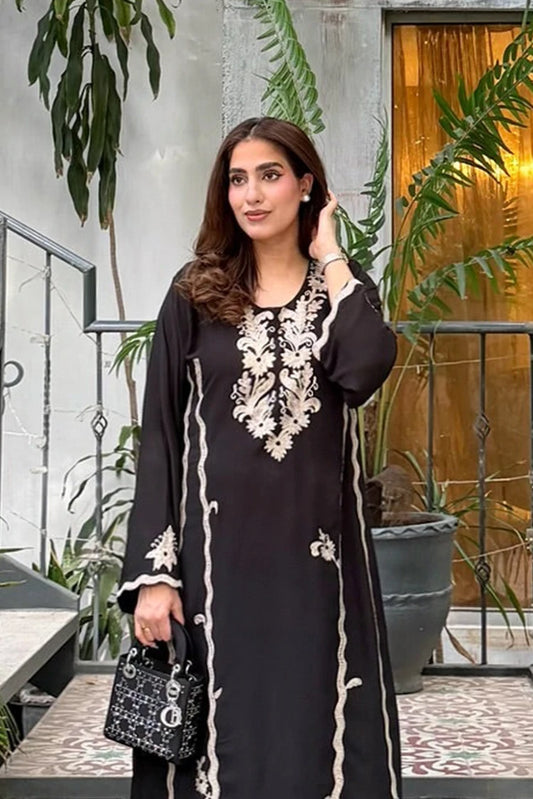 Picture of Manahils - Black Zuri Kaftan - Available at Raja Sahib