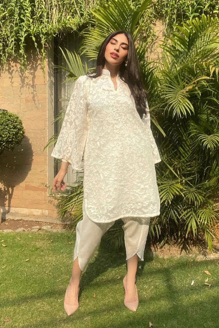 Picture of Manahils - Crochet Net With Tulip - Available at Raja Sahib