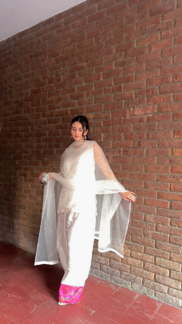 Picture of Manahils - Farshi Shalwar Three Pc(Pay-Now) - Available at Raja Sahib