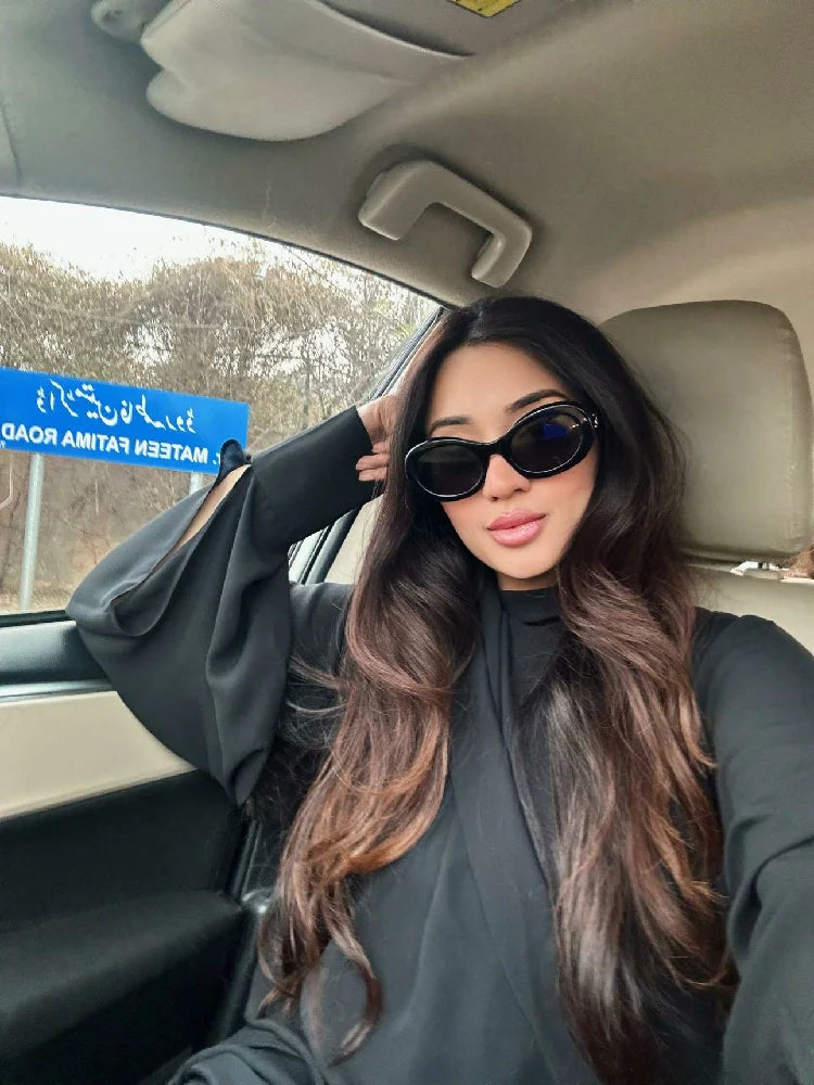 Picture of Manahils - Knot Set Black - Available at Raja Sahib