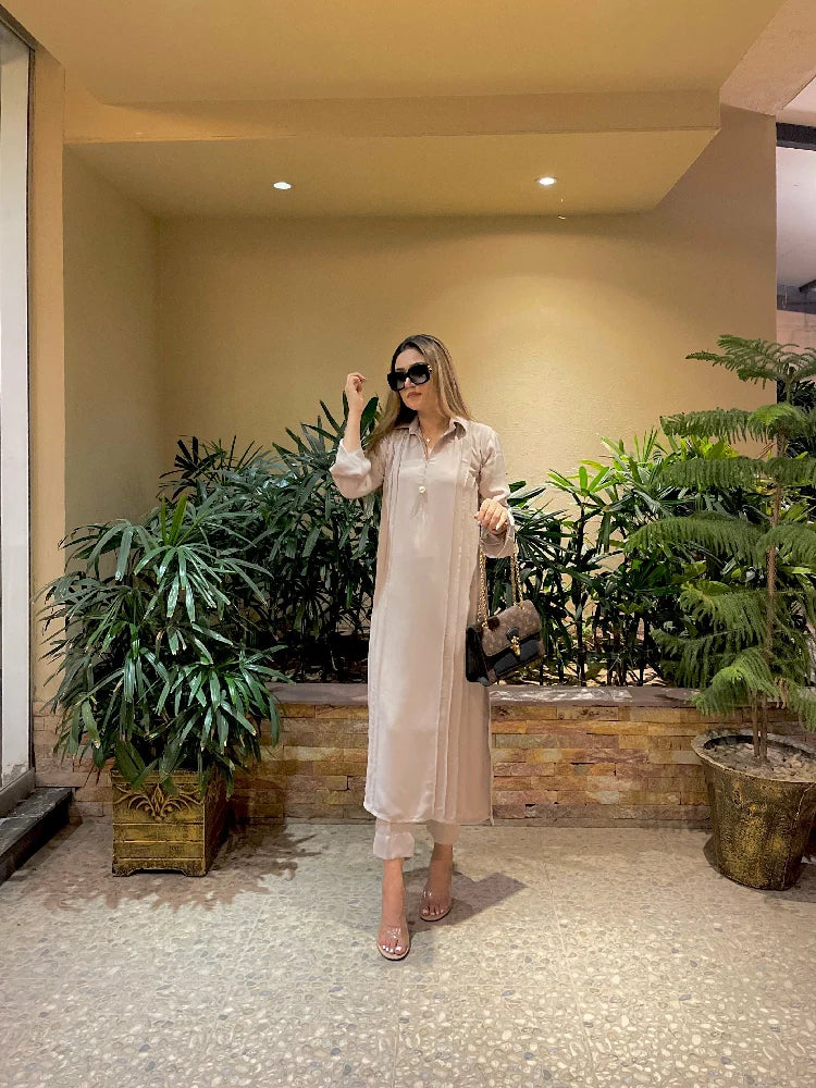 Picture of Manahils - Woody Almond Sleeves Flower - Available at Raja Sahib