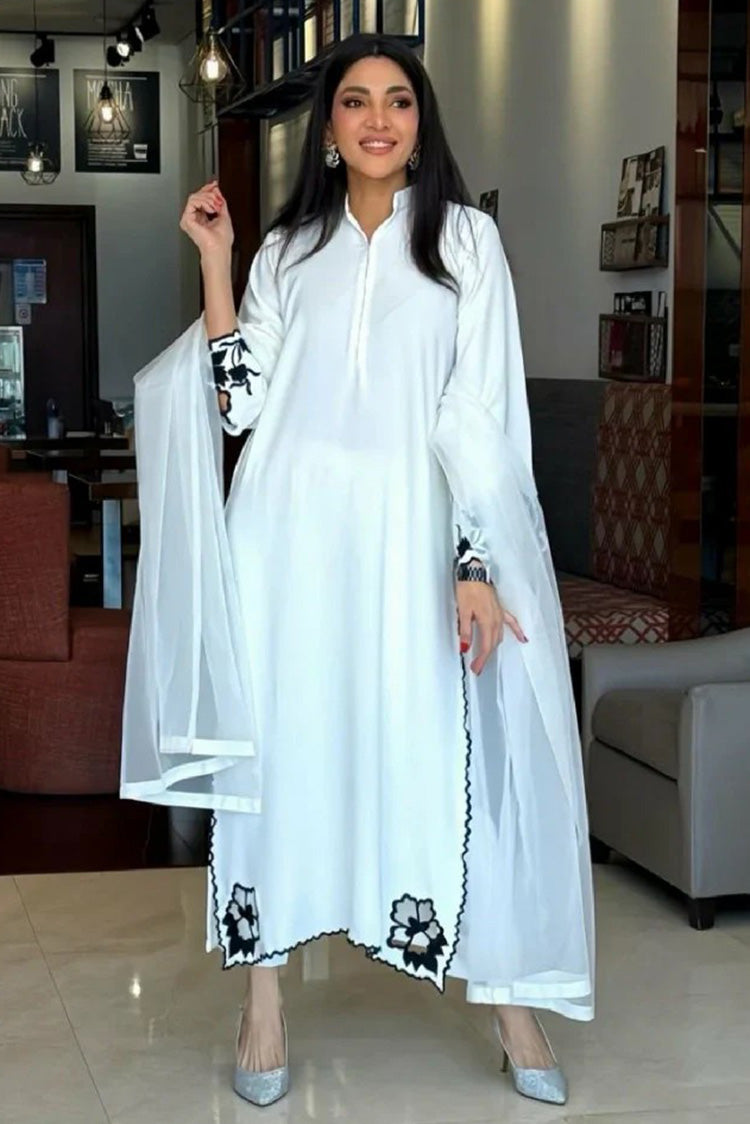 Picture of Manahils - White Premium Scallop - Available at Raja Sahib