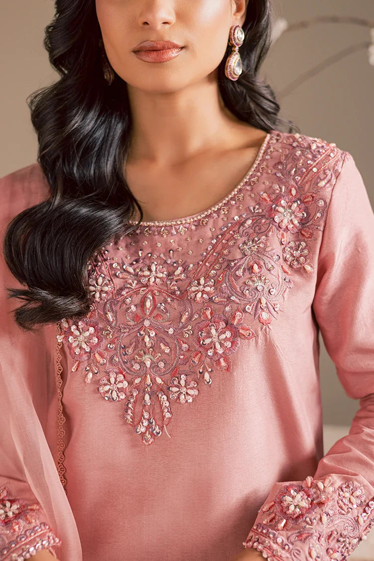 Picture of Maria Osama Khan - Noir Bliss 2 - Blush Dew - Available at Raja Sahib