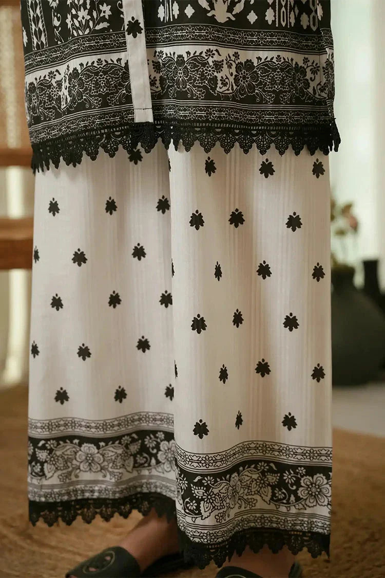 Picture of Karashe - Chapter One - Monochrome Majesty - Available at Raja Sahib