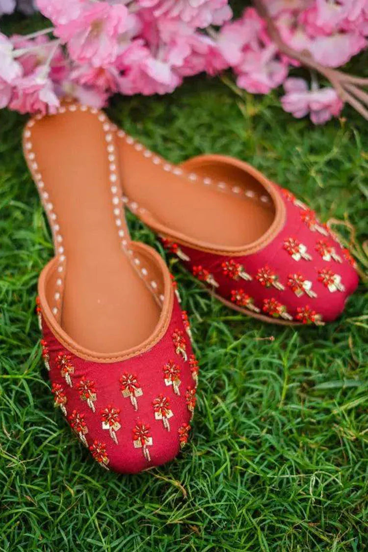 Picture of Saheliyan - Phool Collection - Matsya Red - Available at Raja Sahib