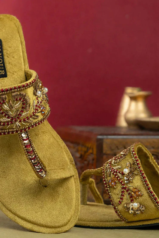 Picture of On Your Feets - Kolhapuri - Noor-e-Zar - Available at Raja Sahib