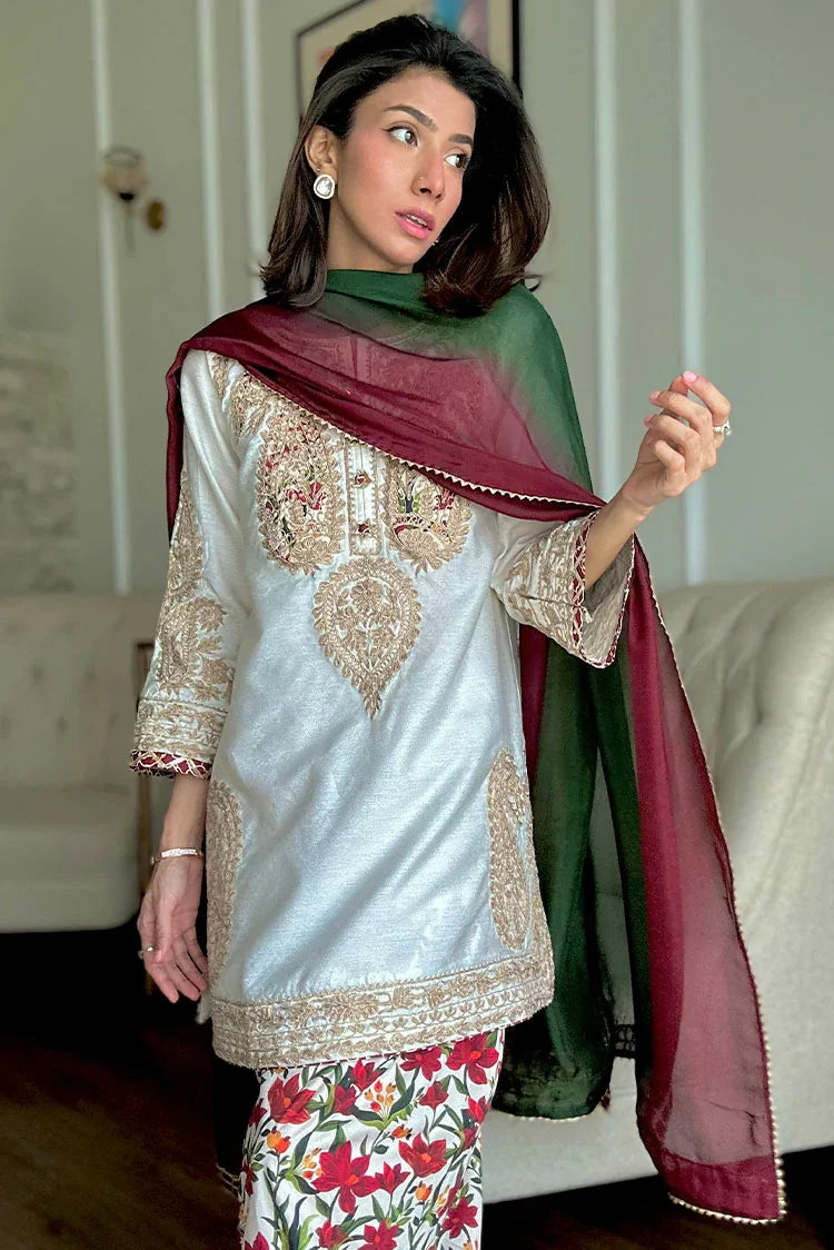 Picture of RJ'S Pret - Paisely Bloom - 3 Piece - Available at Raja Sahib