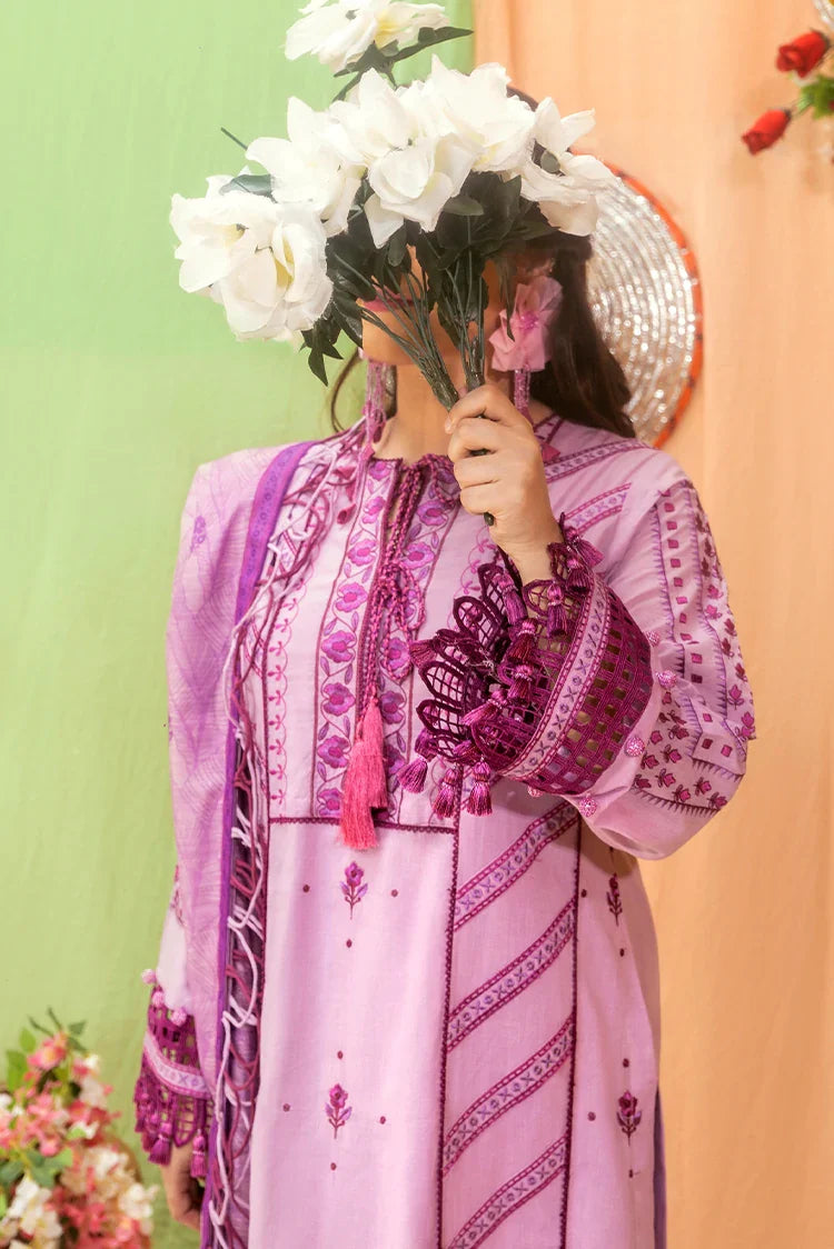 Picture of Tasneem Shamim - Ghazal Lawn Collection - Dilnaz - Available at Raja Sahib