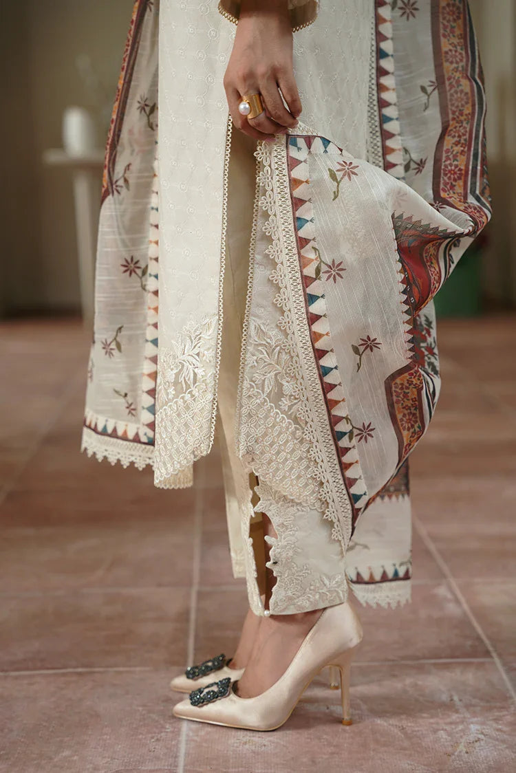 Picture of Zarlay - Rungraiz Luxury Pret - Amber - Available at Raja Sahib