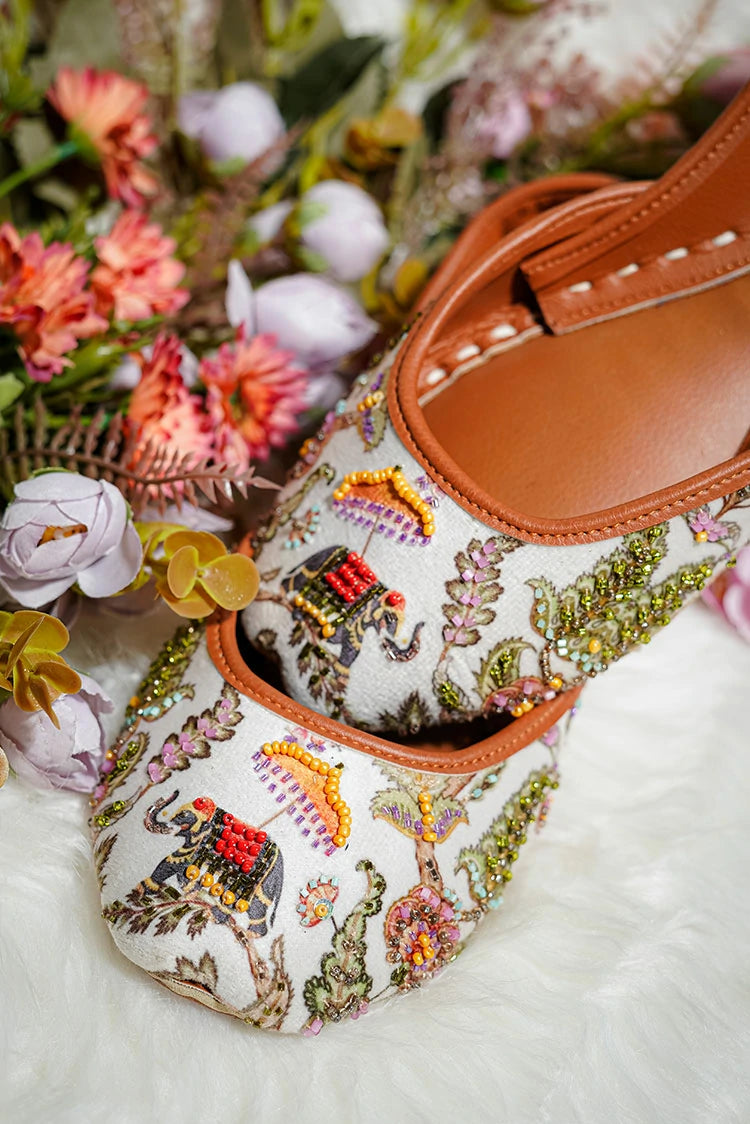 Picture of Viva Walk - Printed Petals - Royal Safari - Available at Raja Sahib