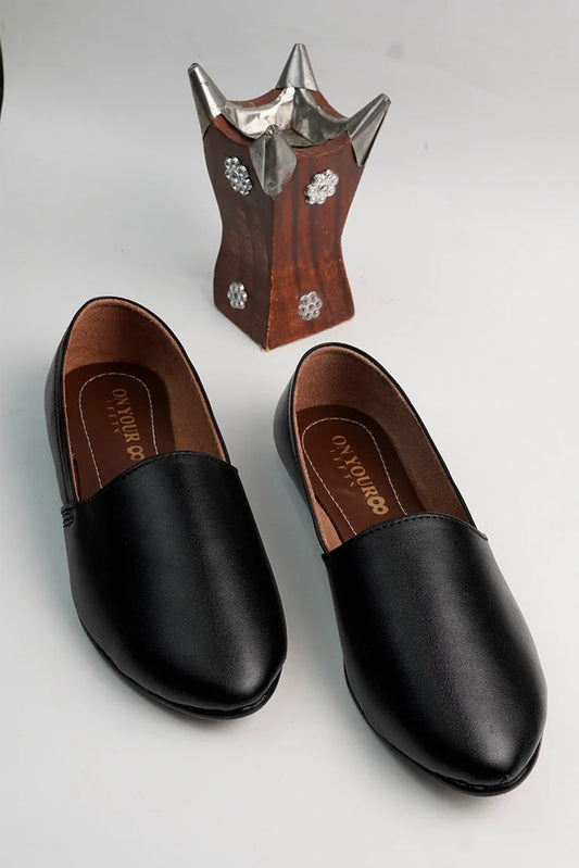 Picture of On Your Feets - Men Nagra - Zameer Classic Black - Available at Raja Sahib