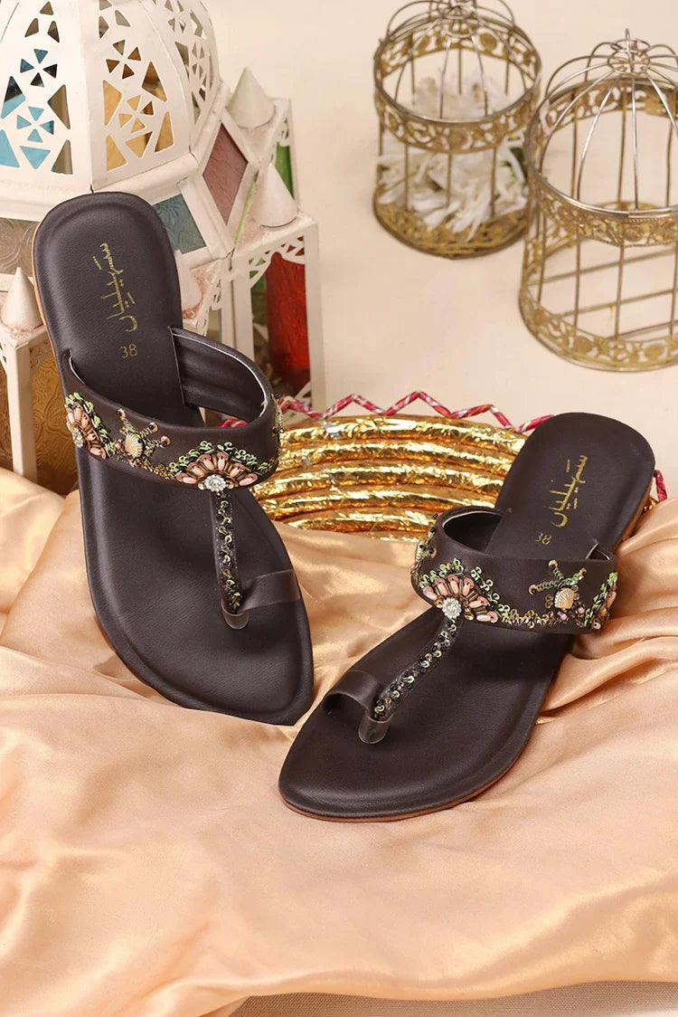 Picture of Saheliyan - Zeenat Kolhapuri Collection - Rangrez - Available at Raja Sahib