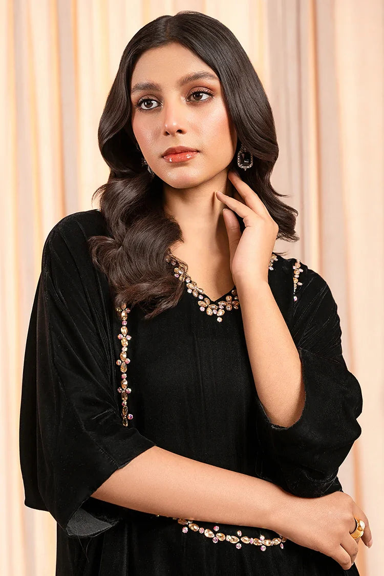 Picture of Stitch Vibes - Elnara Ember Kaftan - 1 Piece - ZGA7467 - Available at Raja Sahib