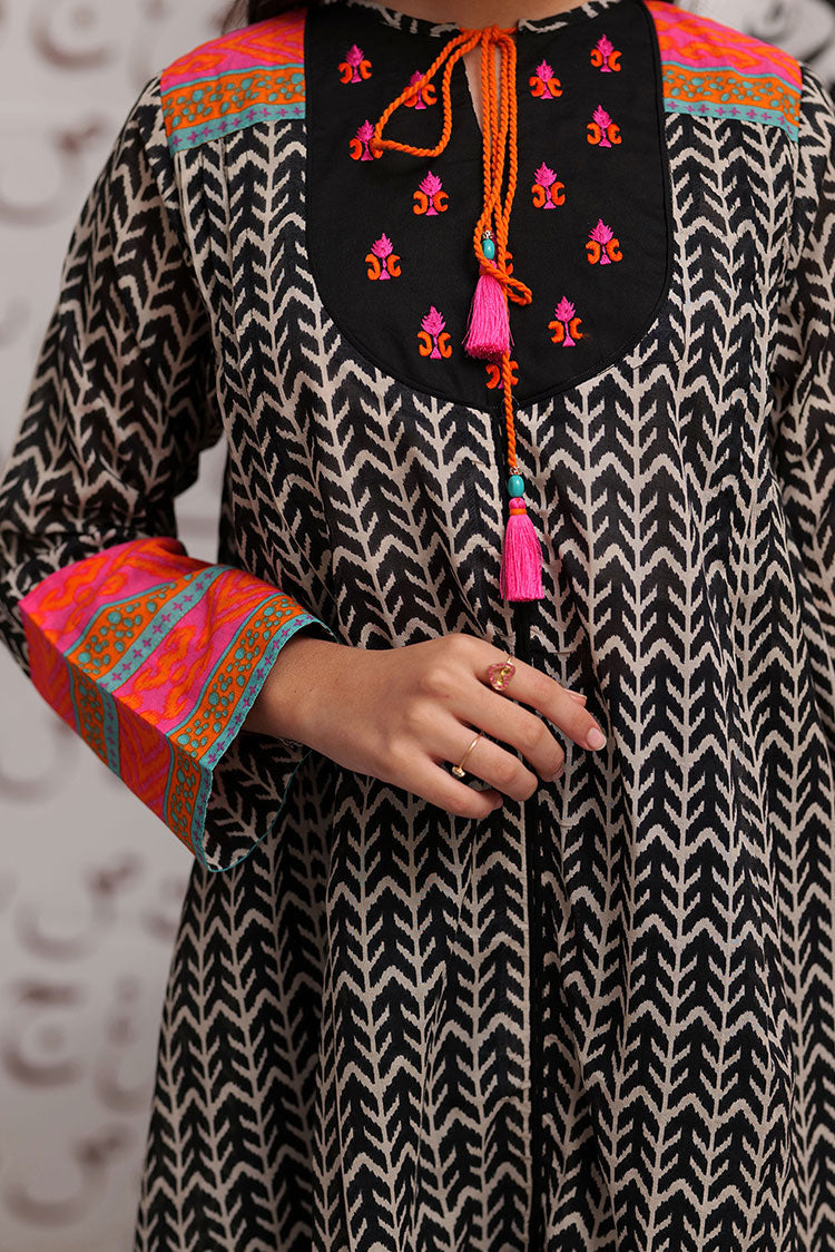 Picture of Senorita - GAD-02267 | Black & White | Casual 3 Piece Suit  | Cotton Lawn Print - Available at Raja Sahib