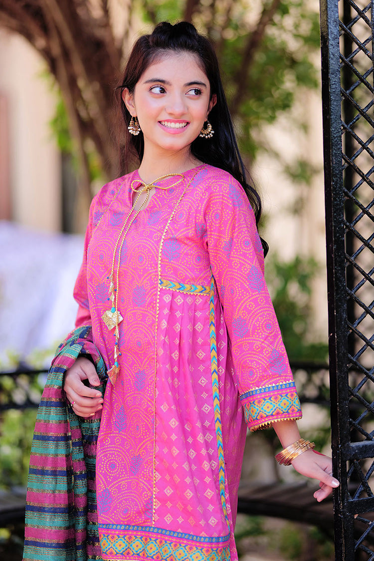 Picture of Senorita - GBD-02324 | T.Pink & Multicolor | Casual 3 Piece Suit  | Cotton Gold Printed Lawn - Available at Raja Sahib