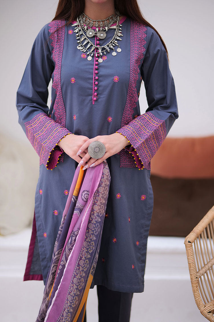 Picture of Senorita - LAD-02138 | Grey Multicolor | Casual 3 Piece Suit  | Cotton Plain Cambric - Available at Raja Sahib