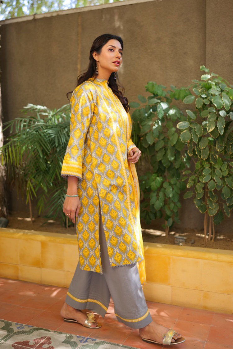 Picture of Senorita - LAD-02216 | Grey & yellow | Casual 3 Piece Suit  | Cotton Lawn Print - Available at Raja Sahib