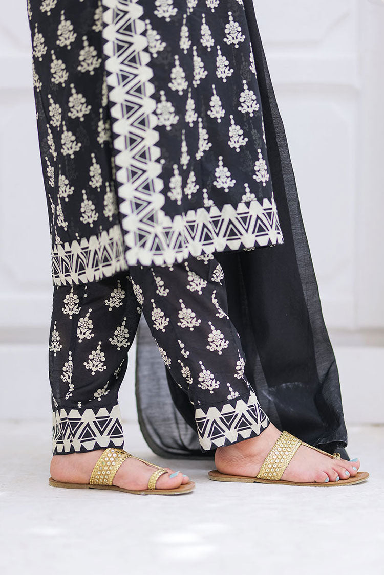 Picture of Senorita - LAD-02355 | Black & Multicolor | Casual 3 Piece Suit  | Cotton Lawn Printed - Available at Raja Sahib