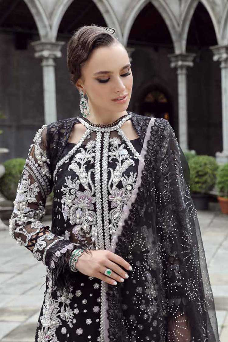Picture of Maryam Hussain - 06 Danisa Raha Resort Collection - Available at Raja Sahib